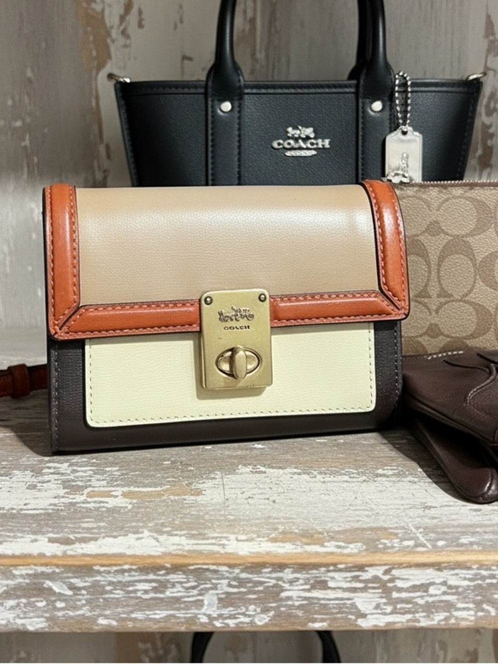 Coach Hutton Colorblock Wallet in Brass/Taupe Ginger Multi Leather Kisslock